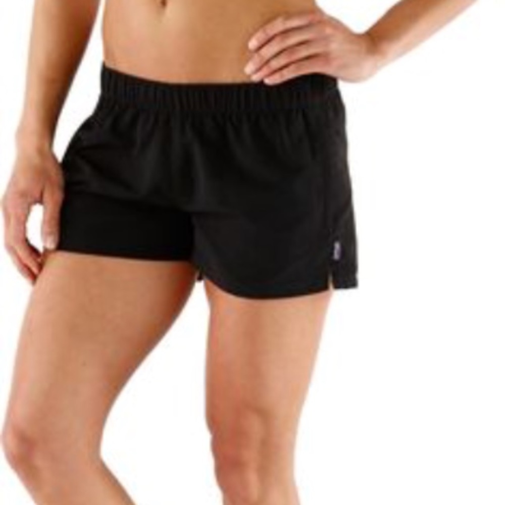 Patagonia women’s barely baggies shorts